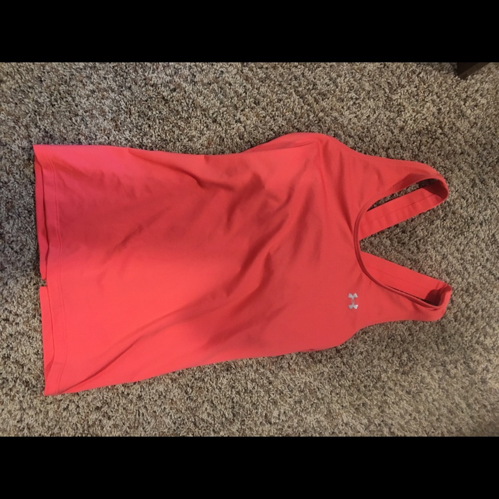 Under armour tank